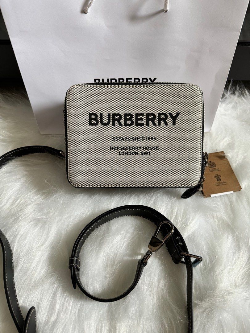 Burberry camera bag Luxury Bags Wallets on Carousell
