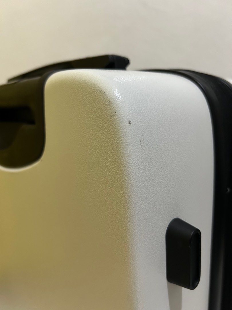 BUTTER Cabin/Carry-on Luggage (Category: Luggage) located in Quezon City. Submitted by washingtond (Listing ID 1322703128, Image 3). Description: BUTTER Luggage Size: Cabin/Carry on Bought for 4,500+ in BUTTER Shop, Myeongdong branch, South Korea - I have a picture of the shop for proof - No more receipt (natapon na) - Used once only (Just this August) - May visible scratches na kasi checked in luggage siya, but still looks good as new - Lagayan 