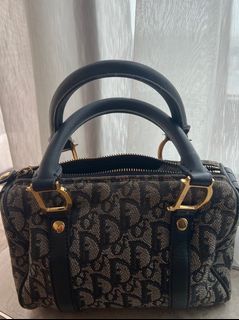 （分類：）位於 。 由 eeeeeyaaaaa 提交（商品編號 1249713235，圖片 1）。簡介： 。