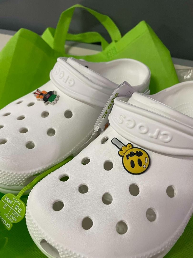 Classic Clog (Category: Flats & Sandals) located in Manila. Submitted by bukid (Listing ID 1322669131, Image 2). Description: .
