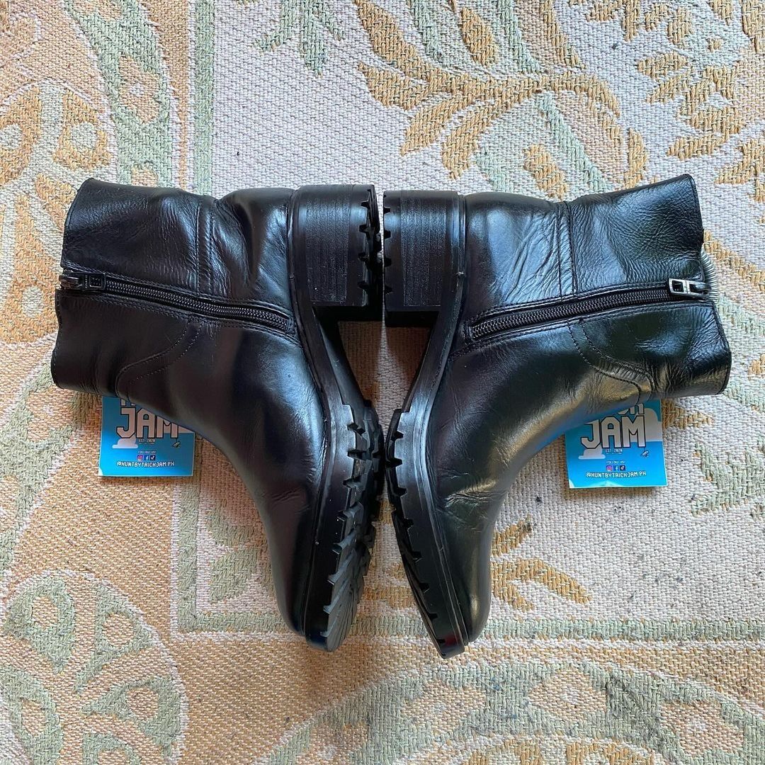 COACH GEORGETTA BOOTS Women s Fashion Footwear Sneakers on Carousell