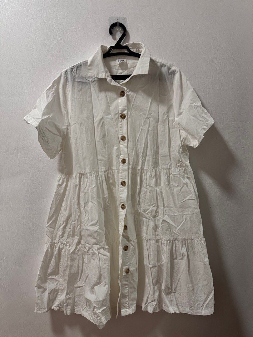 Cotton On White Dress (Category: Dresses) located in Victoria. Submitted by carufinds (Listing ID 1322655530, Image 1). Description: ✅ Personal Pre-loved ✅ Used once only ✅ Fits M-L body frame Ships via J&T or LBC SF shouldered by buyer J&T ₱100 LBC ₱150.