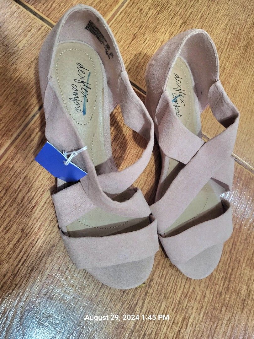 deflex comfort (Category: Sandals) located in Manila. Submitted by mimi_gee (Listing ID 1322612491, Image 3). Description: Brand new with tag, preferred wearing rubber shoes and rugged for my work.