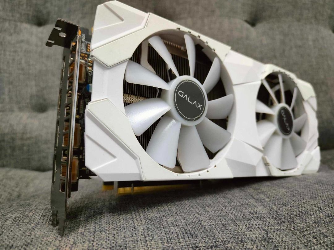 Galax 2070 Super Ex White Graphics Galax 2070 Super White Graphics