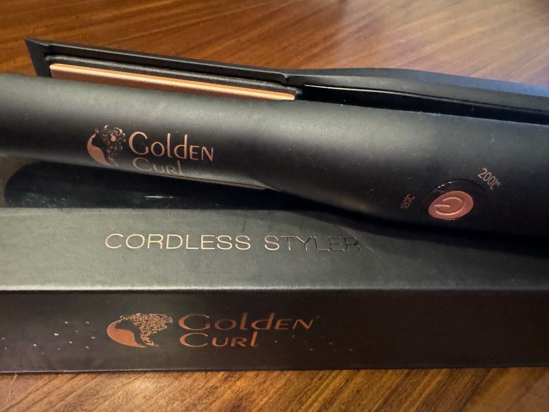 Golden Curl Cordless Styler