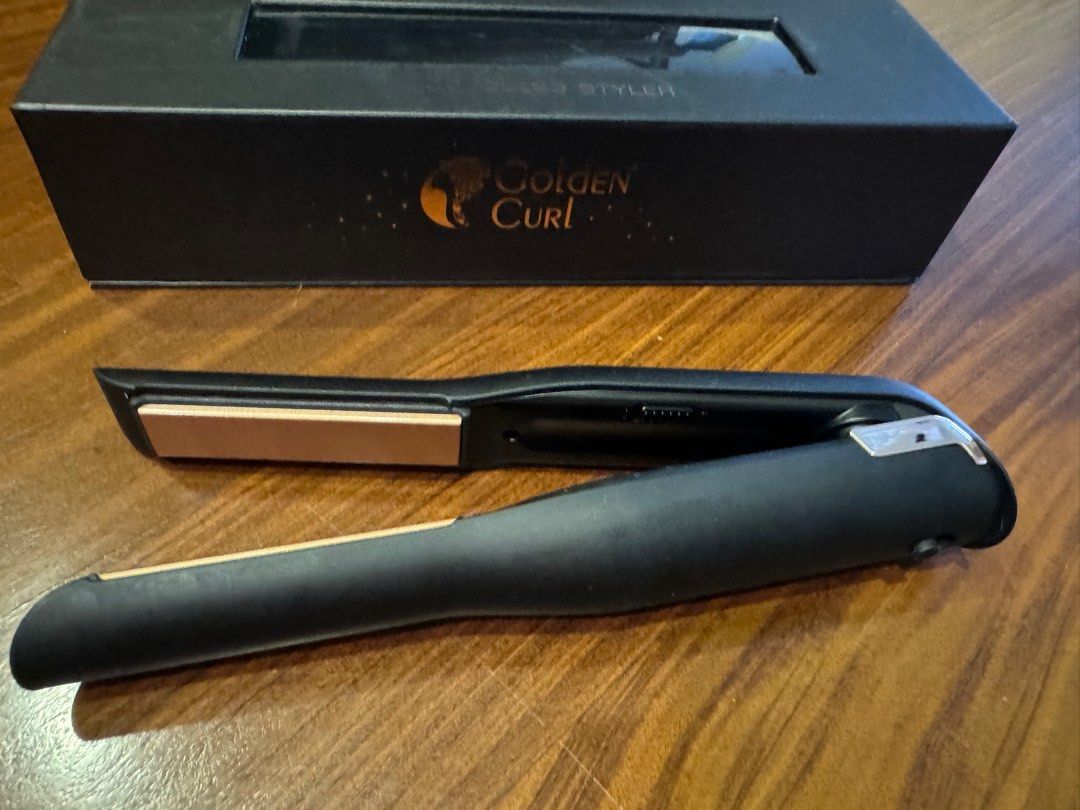 Golden Curl Cordless Styler