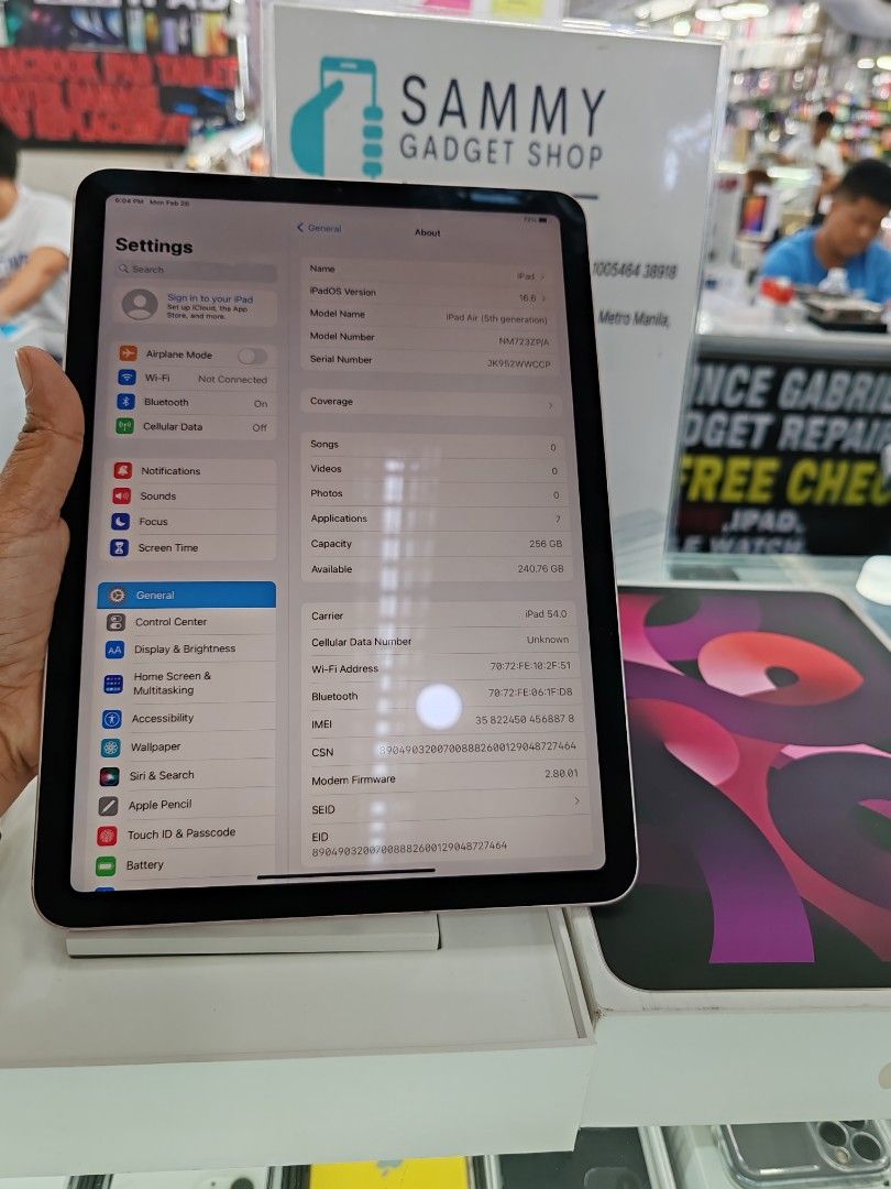 Ipad Air 5 256 wifi/cellular (Category: iPad) located in Quezon City. Submitted by ronalynac40976 (Listing ID 1322640956, Image 2). Description: Ipad air 5 256 Wifi/Cellular Good as new Complete package 📍pick up store in greenhills shopping center 📍We accept ship nationwide via (lbc) 📍We accept creditcard installment+% 📍We accept Ggives+% 📍dm or call for fast transaction 📞09425544556/09279500069 📍Located @ Aquarium area stall# Y-18 look fo