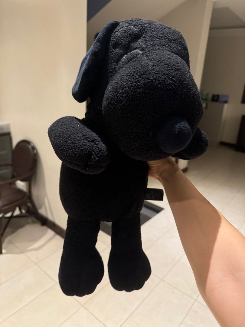 KAWS x Uniqlo x Peanuts Snoopy Plush (Medium) Black (Category: Plushies & Soft Toys) located in Makati City. Submitted by inezlebron (Listing ID 1322658285, Image 2). Description: .