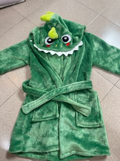 (Category: ) located in . Submitted by kinderpreloved (Listing ID 1322614398, Image 1). Description: .