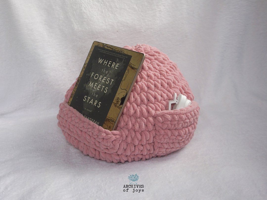 Kindle Kobo E-reader holder slouchie plushie (Category: E-Readers) located in Las Pinas. Submitted by kartofjoys (Listing ID 1322669923, Image 3). Description: The perfect cozy partner to your Kindles and Kobos or tablets ☺️ Read in bed or in the couch or in the car with these cozy plushie slouchie holding your e-reader in place! Simple slouchie w/o shelf or side pocket PHP 1050 Slouchie w/ shelf and side pocket PHP 1450 MOD: FlashExpress/J&T *TH