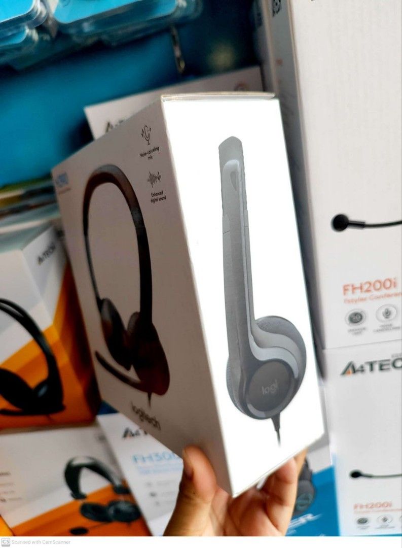 Logitech H390 USB Headset Black (Category: Headphones & Headsets) located in Makati City. Submitted by slaccessoriesshop (Listing ID 1322579846, Image 3). Description: Logitech H390 USB Headset Black 💥 ELECTRONICS, COMPUTER ACCESSORIES AND APPLIANCES 💥 All Items - Original / Brand New / Sealed We issue SALES INVOICE With WARRANTY RECEIPT With TECHNICAL SUPPORT Accepting BULK ORDERS We are OPEN EVERYDAY ! Same Day Delivery DELIVERY - Lalamove (S