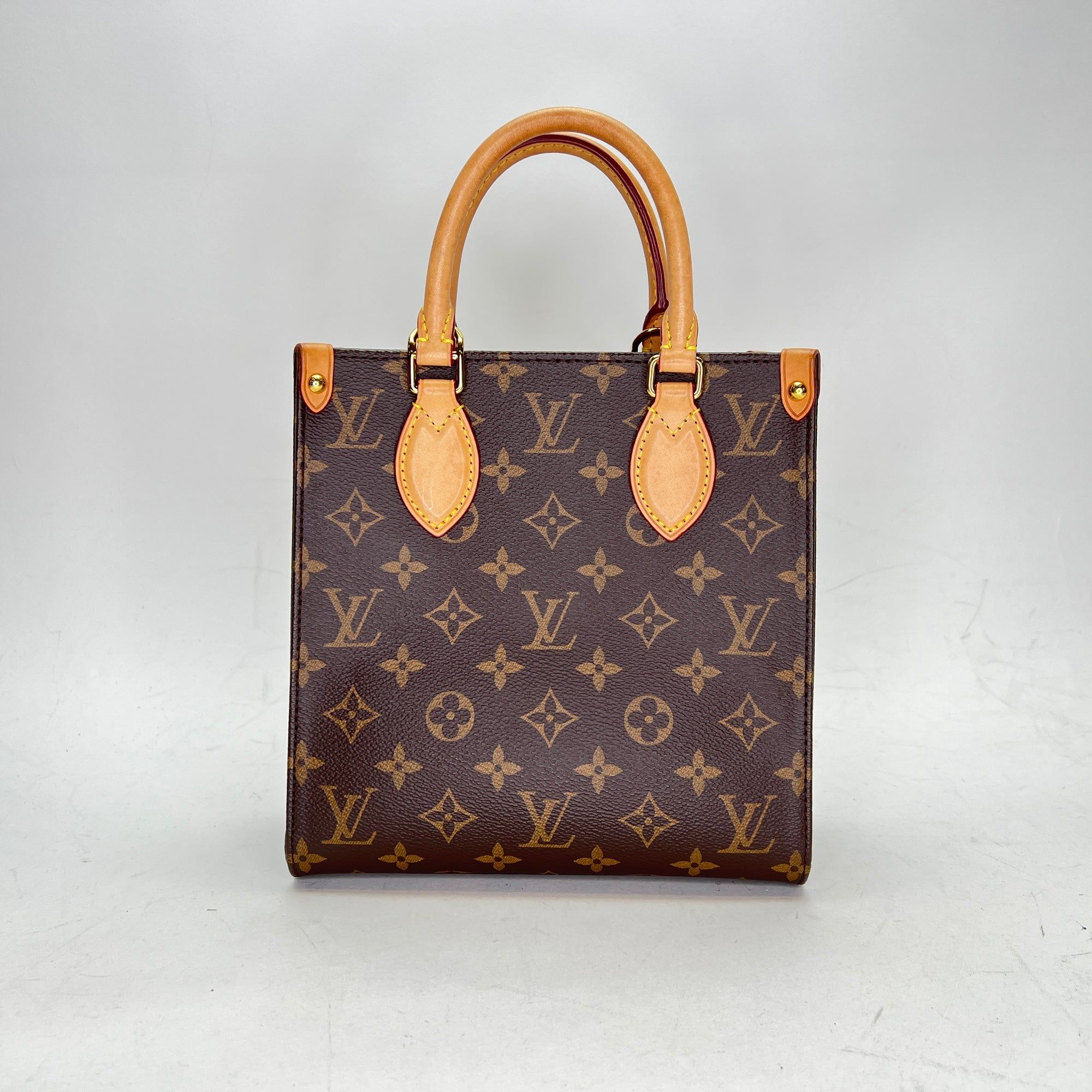 Louis Vuitton Sac Plat Handbag Luxury Bags Wallets on Carousell