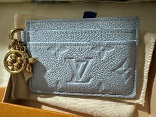 （分類：）位於 。 由 adelaaabe 提交（商品編號 1322664120，圖片 1）。簡介： 。