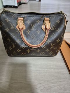 (Category: ) located in . Submitted by yiying.eunice (Listing ID 1322572888, Image 1). Description: .