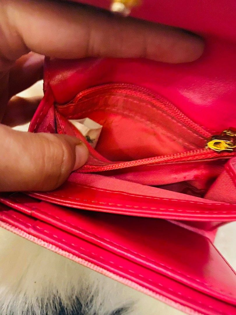 MCM Short Wallet (Category: Luxury Bags & Wallets) located in Minglanilla. Submitted by charmaineb60300 (Listing ID 1322577273, Image 3). Description: Guaranteed Original Source: Japan/Korea Bale.