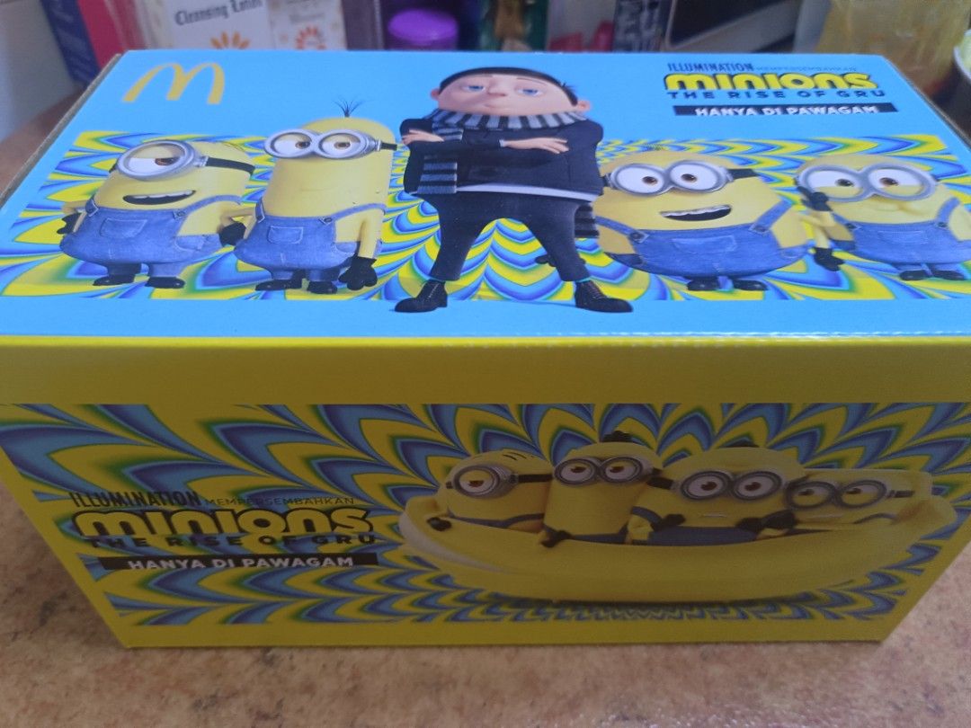 Minion banana carrier, Hobbies & Toys, Toys & Games on Carousell
