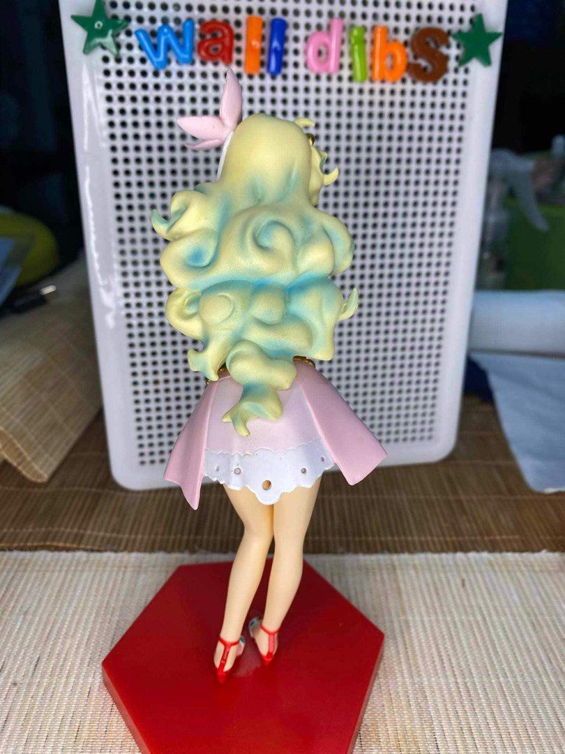 Nia Gurren Lagan (Category: Designer & Blind Box Toys) located in Dipaculao. Submitted by zorotoyz (Listing ID 1322653122, Image 3). Description: Box conditon 6/10.