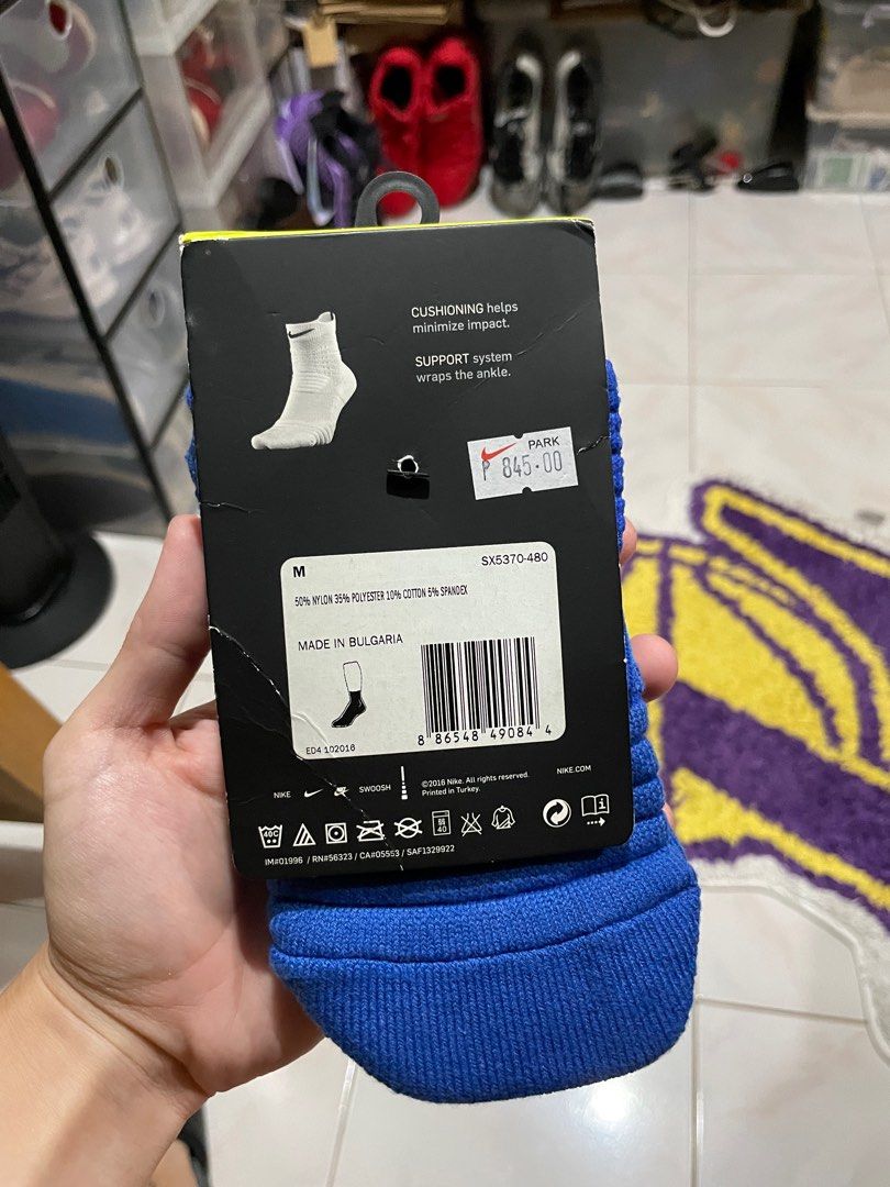 Nike elite versatility basketball socks (Category: Socks) located in Mandaluyong City. Submitted by lmrp3 (Listing ID 1322582557, Image 2). Description: FS nike elite versatility basketball socks Size: M Brand new 845.