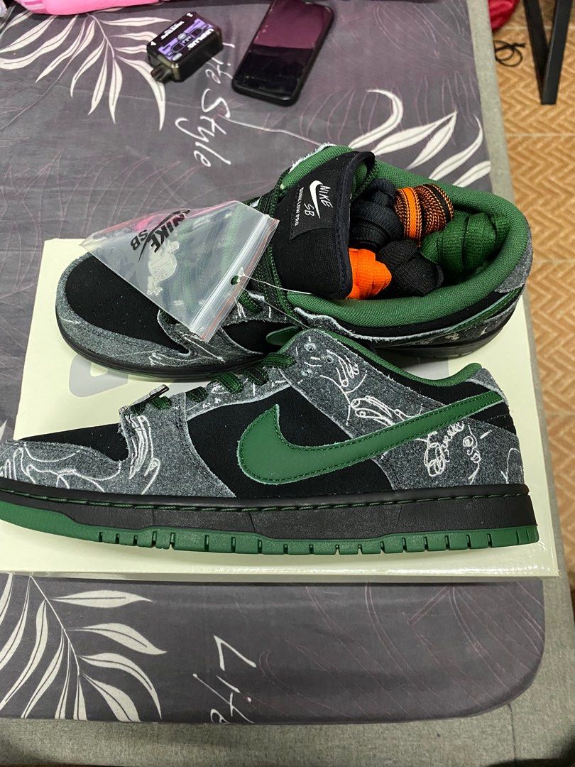 Nike SB Dunk Low There