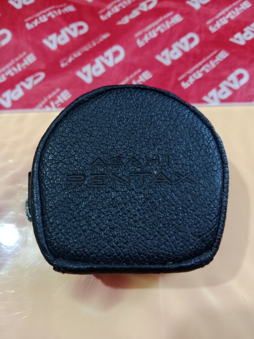 original ASAHI PENTAX camera lens case (Category: Camera Bags & Carriers) located in Tabaco. Submitted by fritznicoleshoppe (Listing ID 1322563841, Image 1). Description: original ASAHI PENTAX camera lens case..