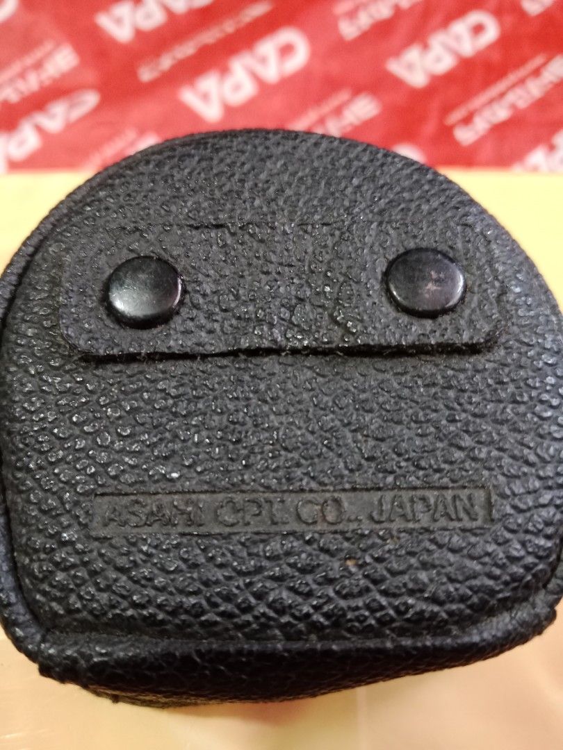 original ASAHI PENTAX camera lens case (Category: Camera Bags & Carriers) located in Tabaco. Submitted by fritznicoleshoppe (Listing ID 1322563841, Image 2). Description: original ASAHI PENTAX camera lens case..
