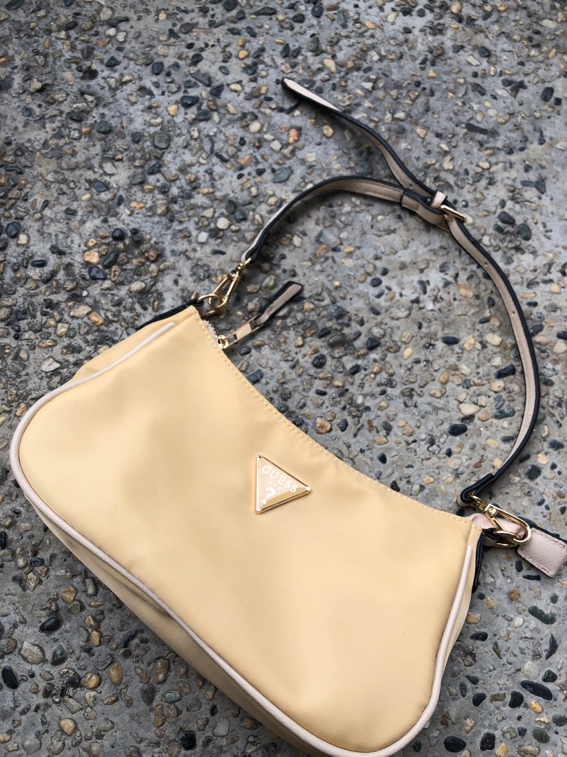 original guess shoulder bag Women s Fashion Bags Wallets Shoulder Bags on Carousell