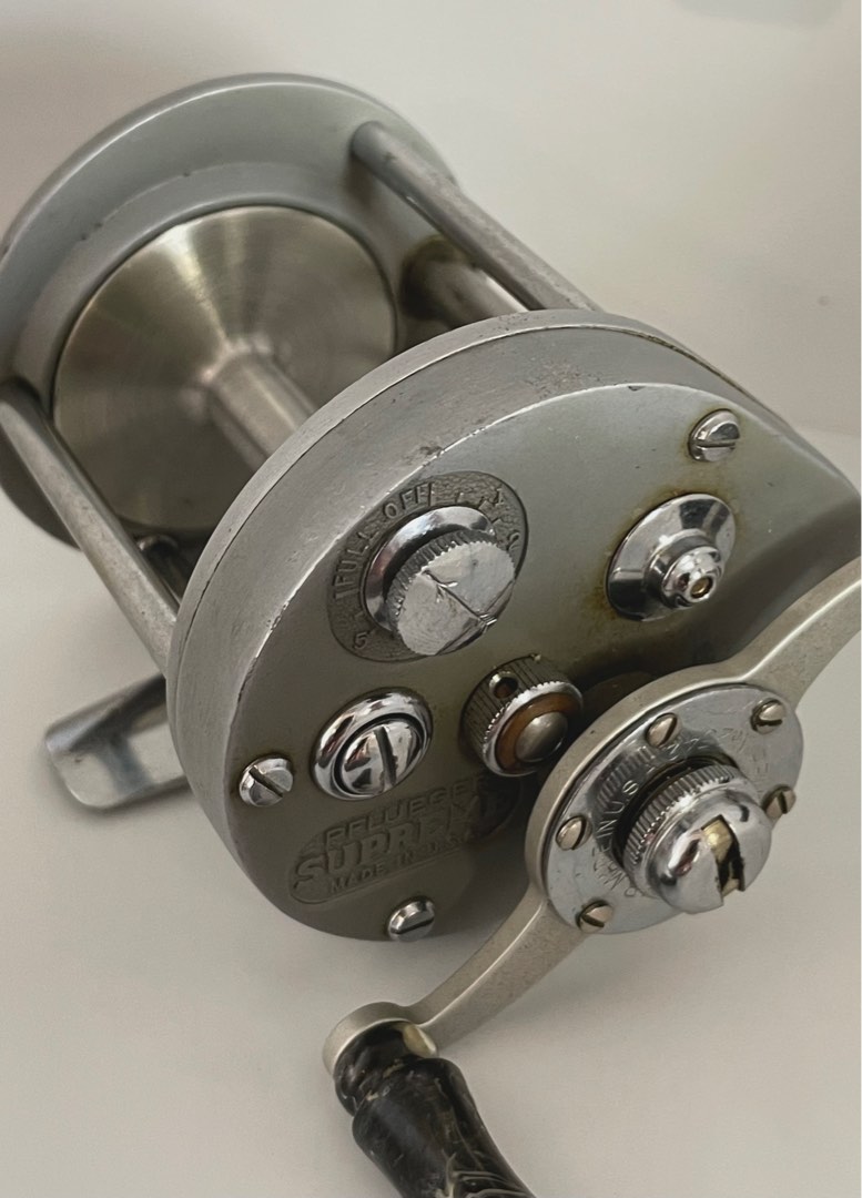 Vintage Pflueger Supreme (1940) Cub 2542 Baitcasting Antique