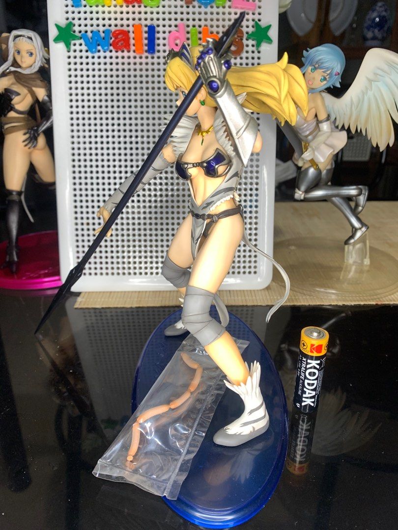Queens Blade 1 (Category: Figurines & Statues) located in Dipaculao. Submitted by zorotoyz (Listing ID 1322652136, Image 3). Description: Loose No box Cast off.