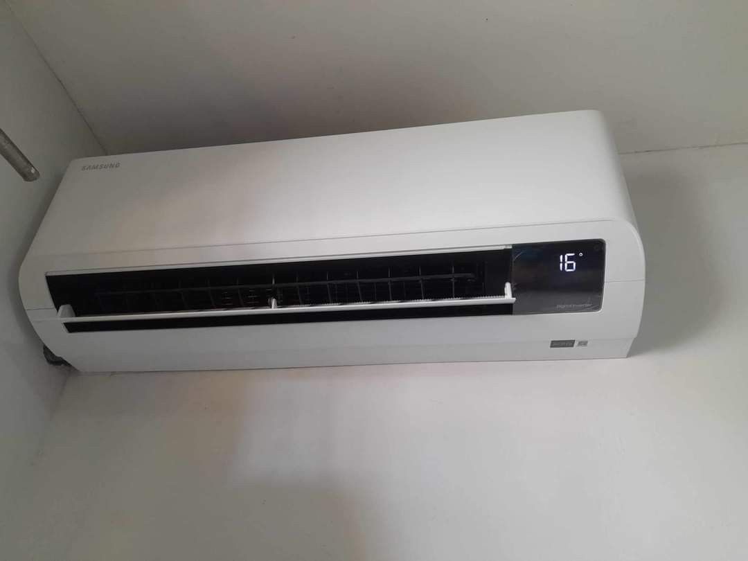 SAMSUNG INVERTER SPLIT TYPE AIRCON (Category: Air Conditioning and Heating) located in Quezon City. Submitted by airconph. (Listing ID 1322634994, Image 2). Description: 🔥SALE‼️SALE‼️ 💯 BRAND NEW SPLIT TYPE AC INVERTER ☑️AUTHORIZED DEALER/INSTALLER ☑️ALL BRAND NEW UNIT SEALED ☑️LOWEST PRICE OFFER ☑️COMPLETE WARRANTY 💙SAMSUNG STANDARD INVERTER💙 ▪️AR09TYHYE - 1.0HP ▪️AR12TYHYE - 1.5HP ▪️AR18TYHYE - 2.0HP ▪️AR24TYHYE - 2.5HP PACKAGE INCLUSION: ➡