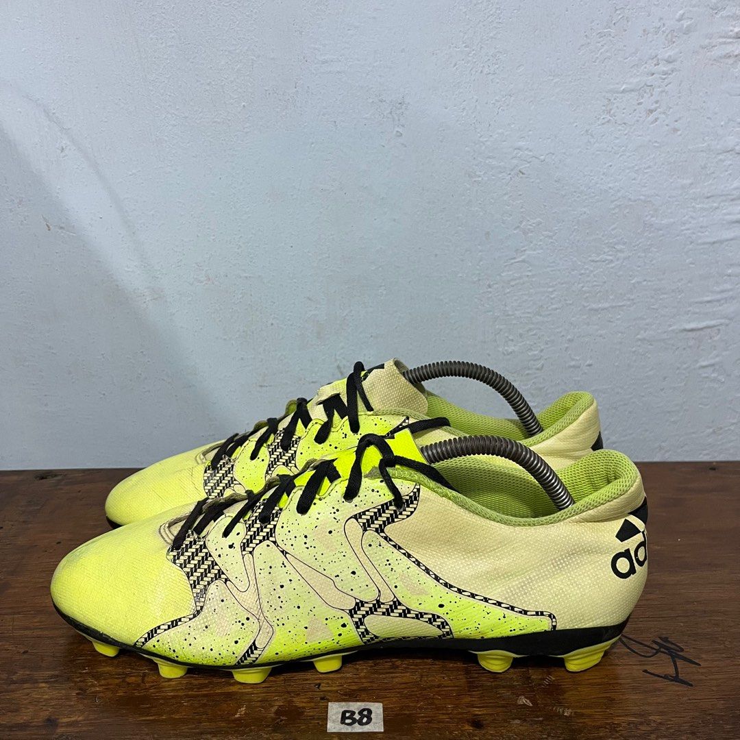 Sepatu bola adidas x 15 sale