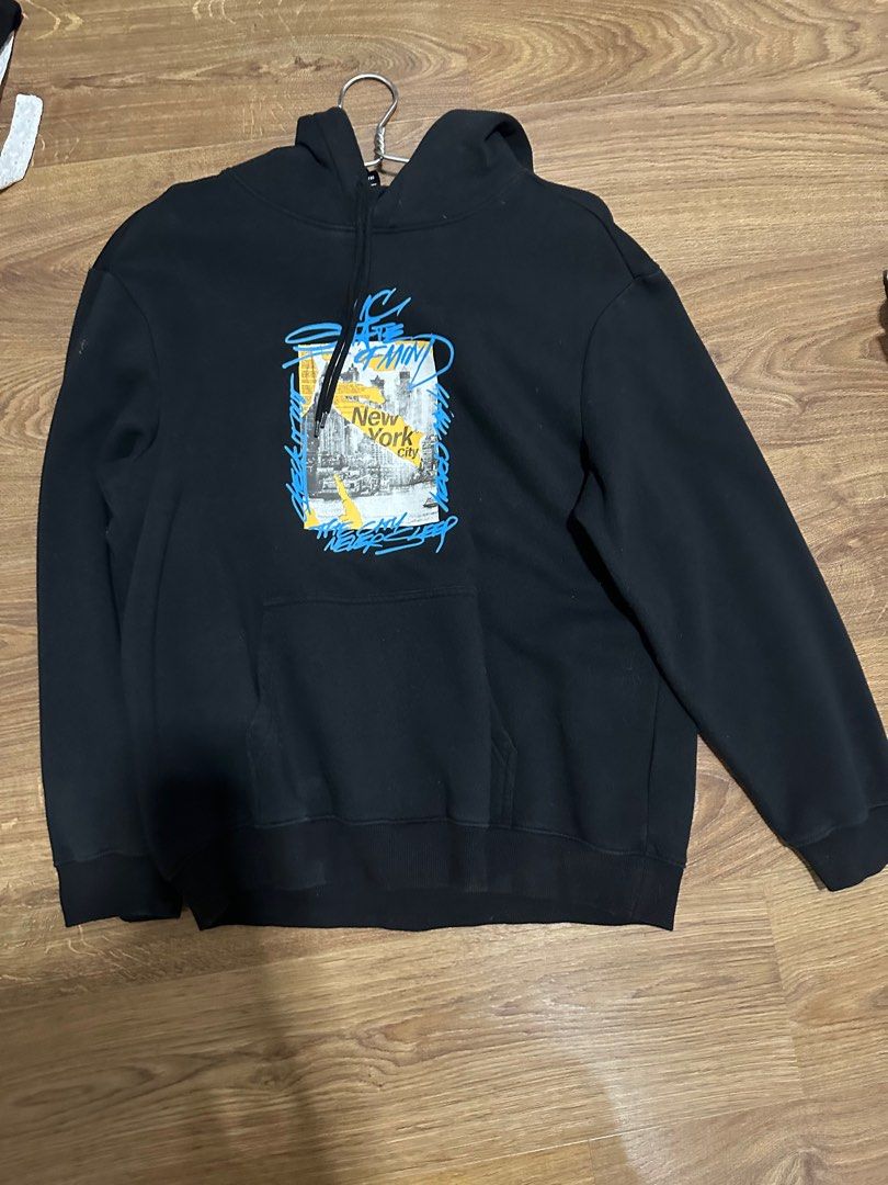 SIZE L H M HOODIE Men s Fashion Coats Jackets and Outerwear on Carousell