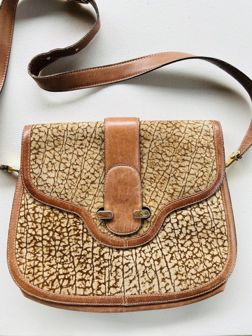 SUPER SALE!! Sling Bag (Category: Cross-body Bags) located in Naga. Submitted by cjsurplus (Listing ID 1322600600, Image 2). Description: ⋆｡˚ 𝗦𝗟𝗜𝗡𝗚 𝗕𝗔𝗚 ˙˖°🧺 ༘ ⋆｡˚ ੈ𑁍༘ᵕ̈ — 10/10 condition ੈ𑁍༘ᵕ̈ — no flaws bagong bago ੈ𑁍༘ᵕ̈ — spacious ang loob ੈ𑁍༘ᵕ̈ — gamosa ੈ𑁍༘ᵕ̈ — MANAGE YOUR EXPECTATION UKAY Mine: ₱500 𝓝𝓸𝓽𝓮: 𝗆𝗂𝗇𝖾 𝗇𝗈𝗐, 𝗉𝖺𝗒 𝗍𝗈𝗆𝗈𝗋𝗋𝗈𝗐 𝗉𝗈𝗅𝗂𝖼𝗒! 🍄 𝖫𝗈𝖼𝖺𝗍𝗂𝗈𝗇: 𝖭𝖺𝗀𝖺 𝖢𝗂𝗍𝗒 𝖡𝗂𝖼𝗈𝗅 🍓 — 𝖭𝖮 𝖢𝖮𝖣