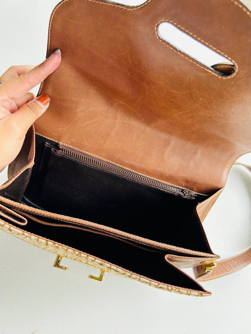 SUPER SALE!! Sling Bag (Category: Cross-body Bags) located in Naga. Submitted by cjsurplus (Listing ID 1322600600, Image 3). Description: ⋆｡˚ 𝗦𝗟𝗜𝗡𝗚 𝗕𝗔𝗚 ˙˖°🧺 ༘ ⋆｡˚ ੈ𑁍༘ᵕ̈ — 10/10 condition ੈ𑁍༘ᵕ̈ — no flaws bagong bago ੈ𑁍༘ᵕ̈ — spacious ang loob ੈ𑁍༘ᵕ̈ — gamosa ੈ𑁍༘ᵕ̈ — MANAGE YOUR EXPECTATION UKAY Mine: ₱500 𝓝𝓸𝓽𝓮: 𝗆𝗂𝗇𝖾 𝗇𝗈𝗐, 𝗉𝖺𝗒 𝗍𝗈𝗆𝗈𝗋𝗋𝗈𝗐 𝗉𝗈𝗅𝗂𝖼𝗒! 🍄 𝖫𝗈𝖼𝖺𝗍𝗂𝗈𝗇: 𝖭𝖺𝗀𝖺 𝖢𝗂𝗍𝗒 𝖡𝗂𝖼𝗈𝗅 🍓 — 𝖭𝖮 𝖢𝖮𝖣
