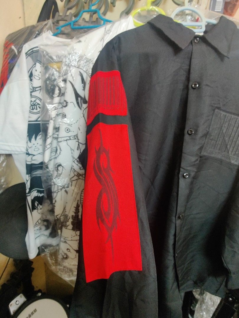Slipknot long sleeve button shirt Men s Fashion Activewear on Carousell