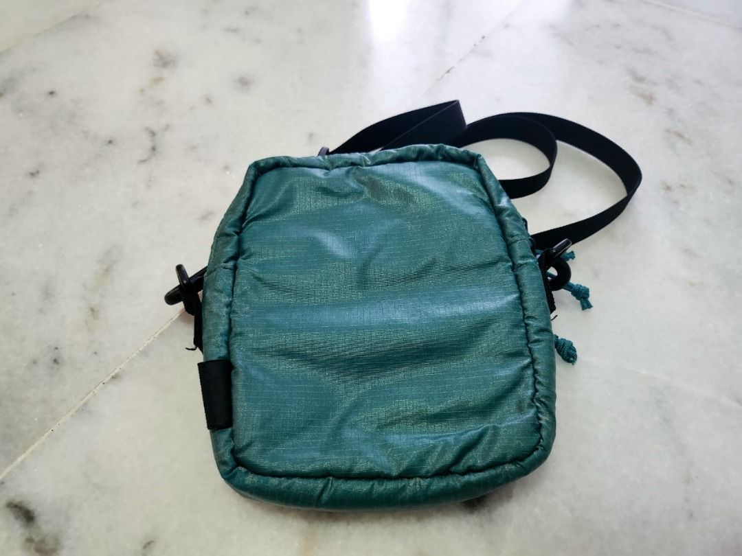 Supreme Shoulder Bag FW17 Men s Fashion Bags Sling Bags on Carousell