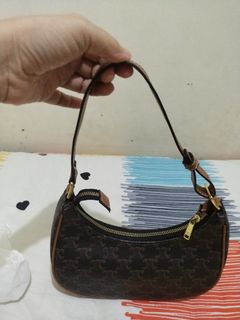 (Kategori: ) berada di . Dikirim oleh ummuh (ID iklan 1322635025, Gambar 1). Deskripsi: .
