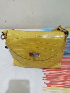(Kategori: ) berada di . Dikirim oleh ummuh (ID iklan 1322633370, Gambar 1). Deskripsi: .