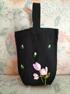 (Category: ) located in . Submitted by handmadecutebookmark (Listing ID 1322619220, Image 1). Description: .