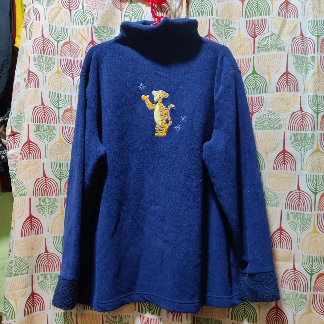Vintage Disney Embroidered Tigger Sweatshirt (Category: Coats, Jackets and Outerwear) located in Quezon City. Submitted by ysha0976 (Listing ID 1322591339, Image 3). Description: Vintage Embroidered Tigger Sweatshirt ( Disney Store) size : Large on tag dimes : L27 x W23 plus SF via J&T.