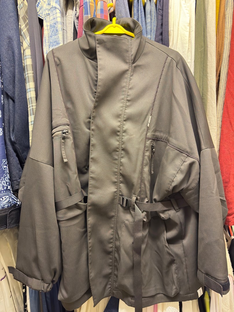 ZR-M02 GOOPiMADE x GQ Symmetric Waistband Windbreak Jacket