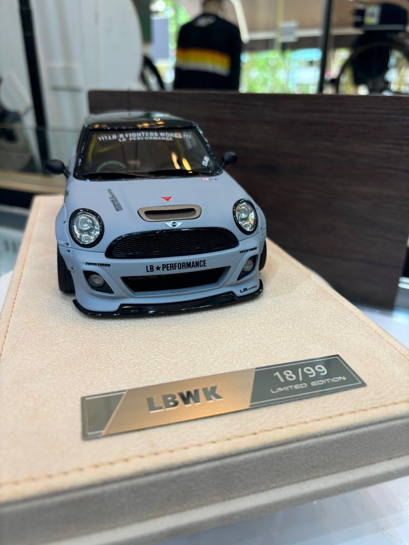 1/18 Liberty Walk Zero Fighter Mini Cooper - Limited Edition