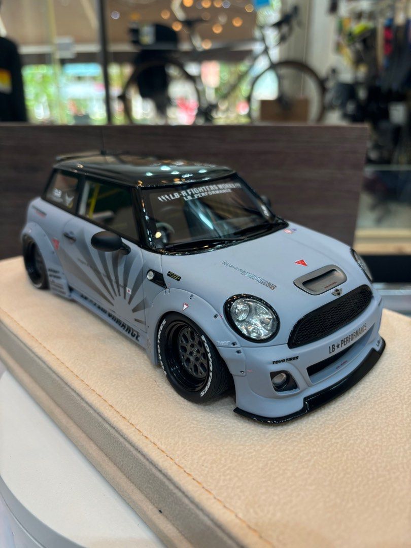 1/18 Liberty Walk Zero Fighter Mini Cooper - Limited Edition
