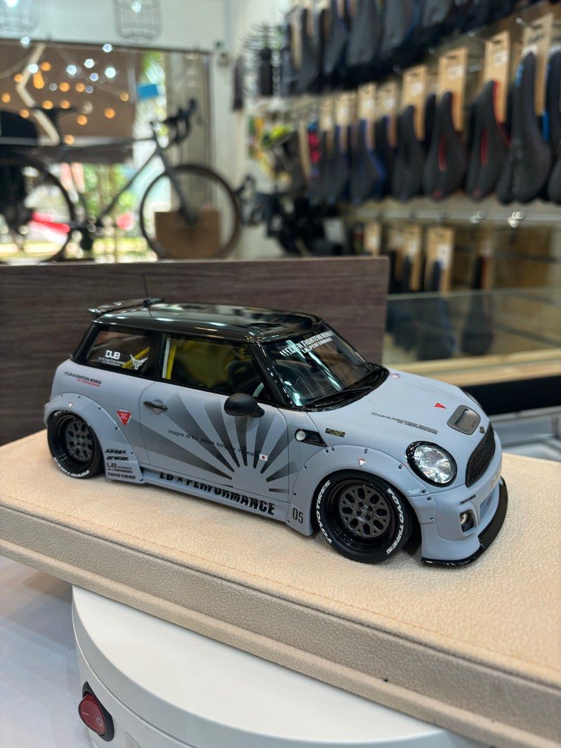 1/18 Liberty Walk Zero Fighter Mini Cooper - Limited Edition