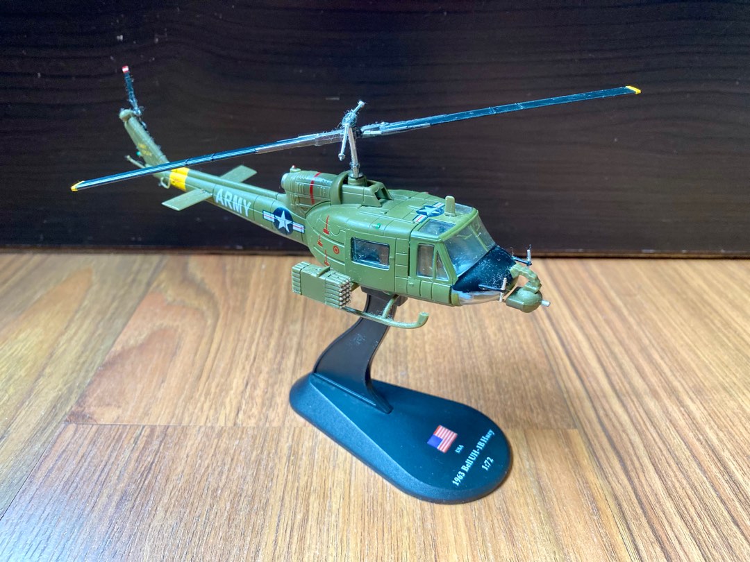 1963 Bell UH1B Huey 172 Diecast Model, Hobbies & Toys, Toys & Games