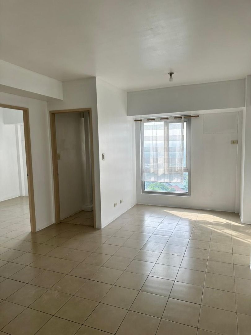 Photo inspiration: Fresh Look at 1 Br Unfurnished Condo Unit At Avida Towers San Lorenzo