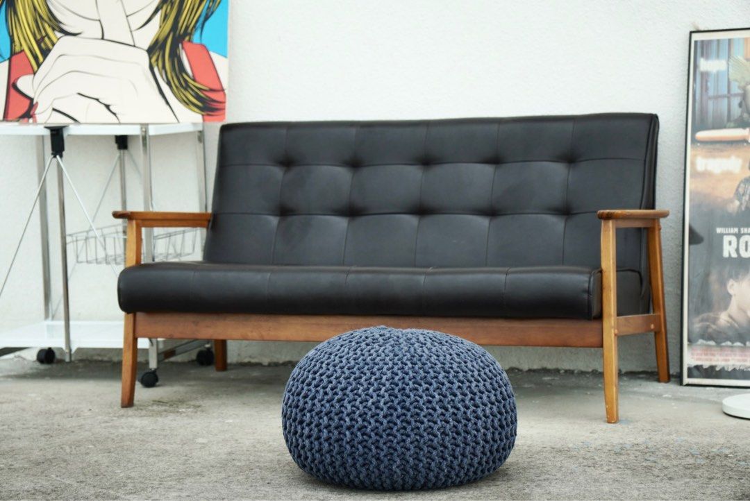 2 Seater Vintage Sofa Retro Modern (Category: Sofas) located in Bulacan. Submitted by rock_off.thriftshop.ph (Listing ID 1317979676, Image 3). Description: L: 134 cm H: 70 W: 65 Unit is in good used condition. Dm to inquire 📩.
