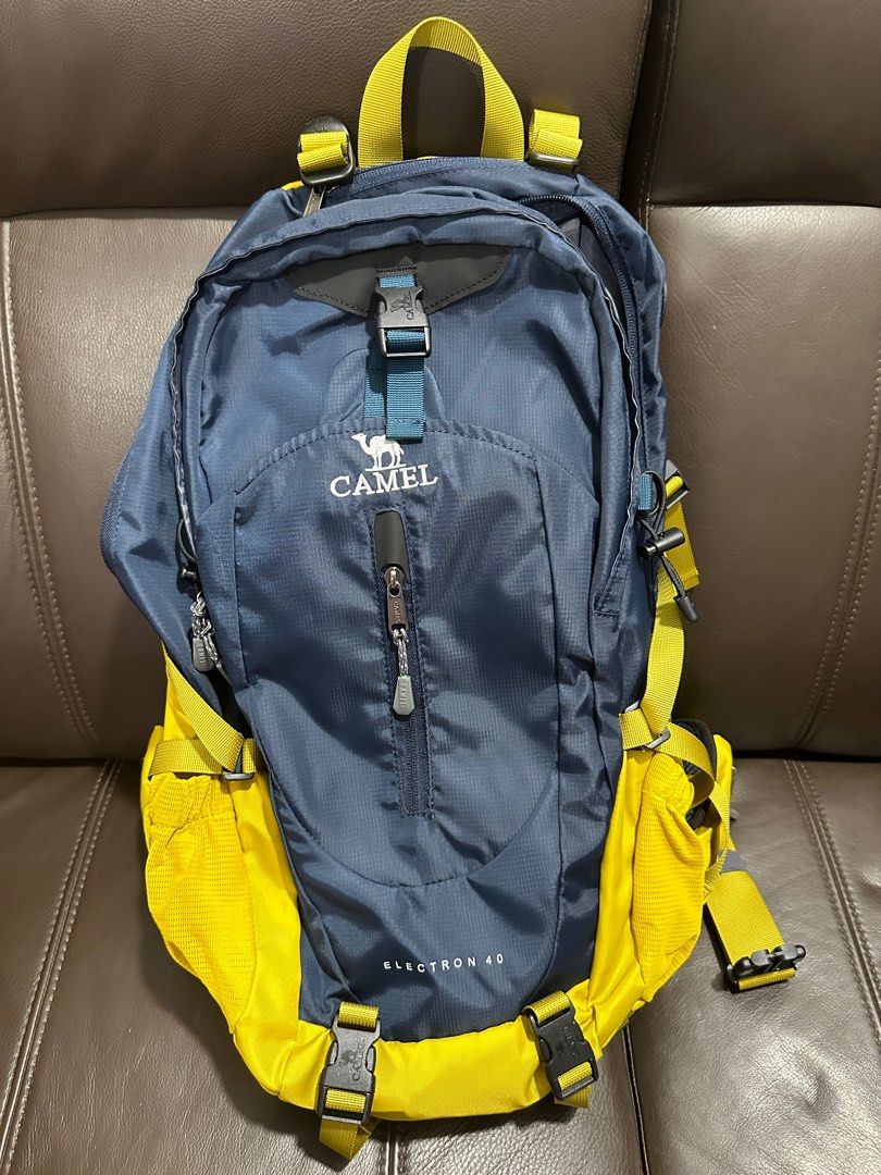Camel 40l backpack top