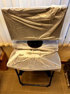 Second-hand computer monitors/mice/keyboards
