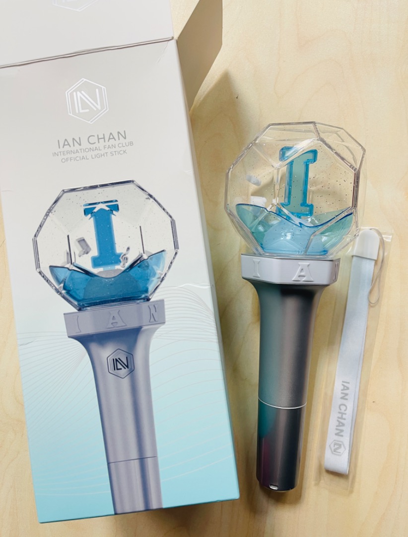 陳卓賢 應援手燈 Mirror Ian 手燈演唱會 ian light stick lightstick, 興趣及遊戲, 收藏品及紀念品 ...