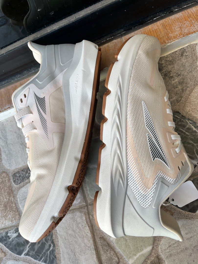 Altra provision 6 stand stone running shoes Men s Fashion Footwear Sneakers on Carousell